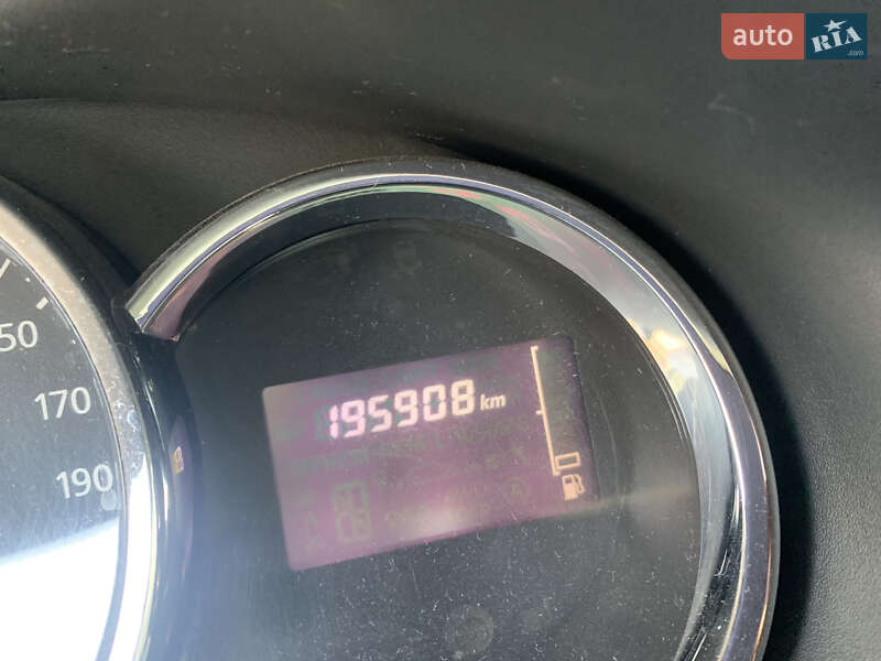 Седан Renault Logan 2013 в Киеве