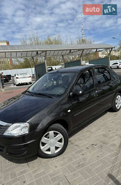 Седан Renault Logan 2010 в 