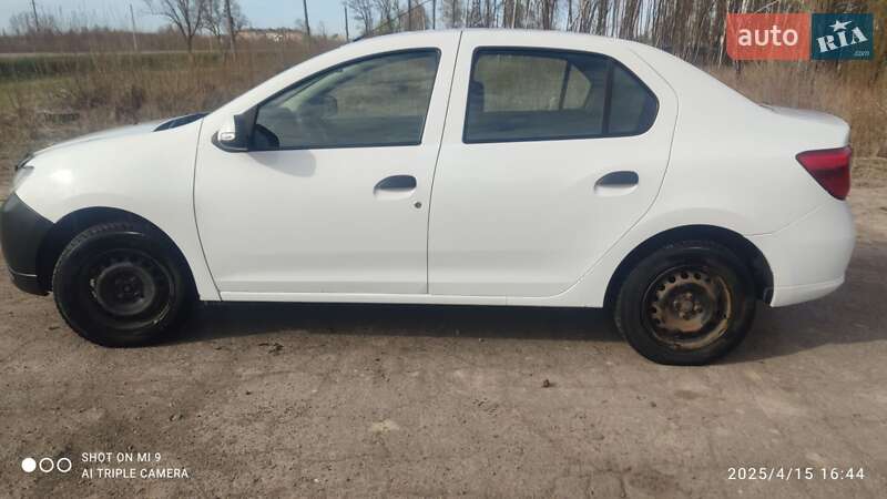 Седан Renault Logan 2014 в Козелеці