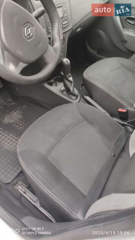 Седан Renault Logan 2014 в Козелеці