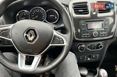Седан Renault Logan 2017 в 