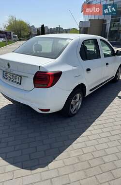 Седан Renault Logan 2021 в 