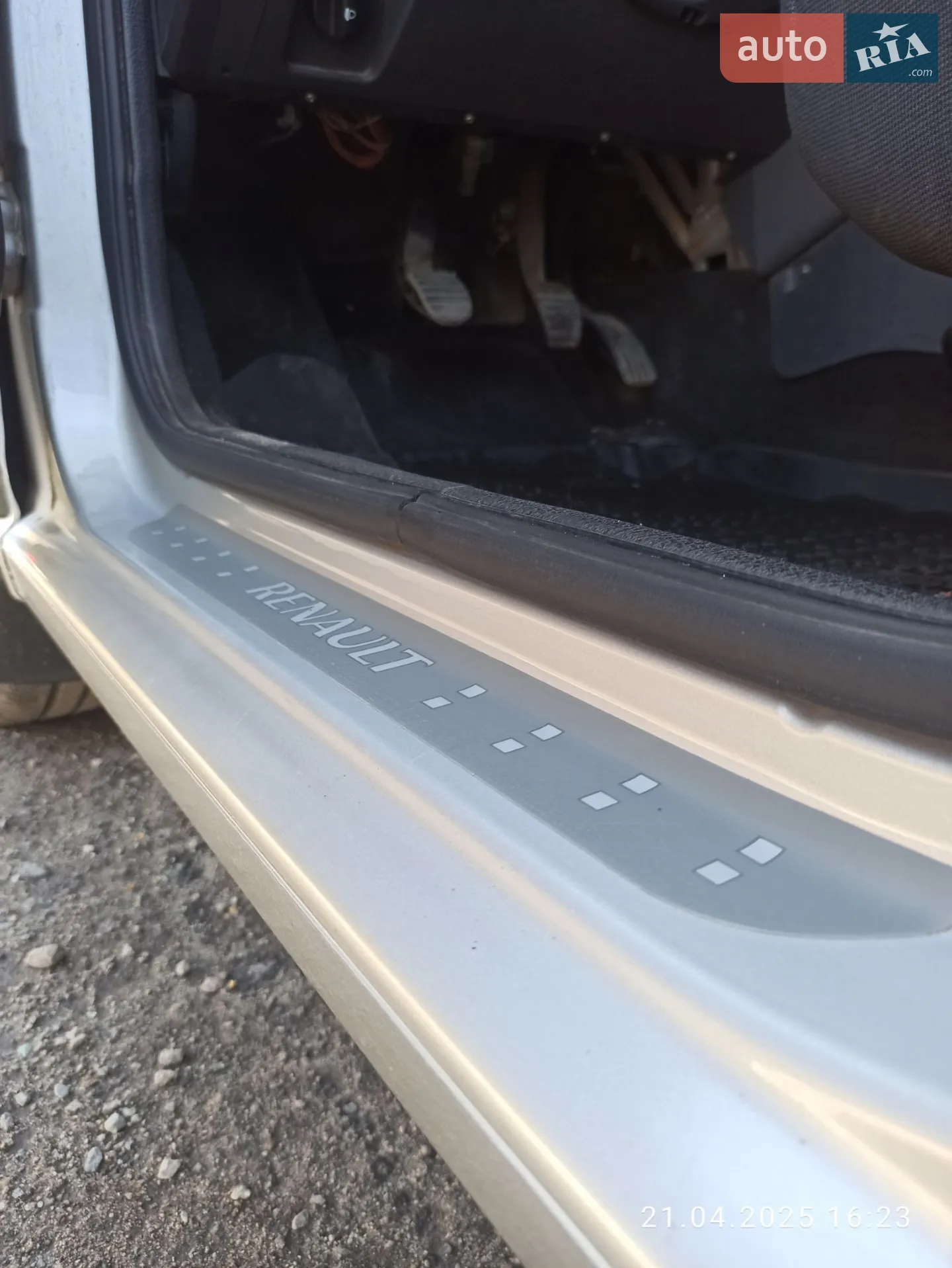 2012 Renault Logan - мініатюра 15