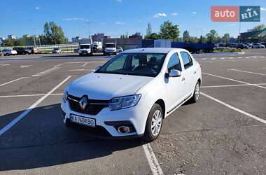 Седан Renault Logan 2017 в 