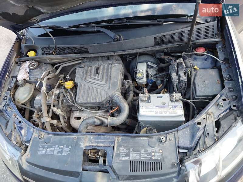 Седан Renault Logan 2015 в Лозовой
