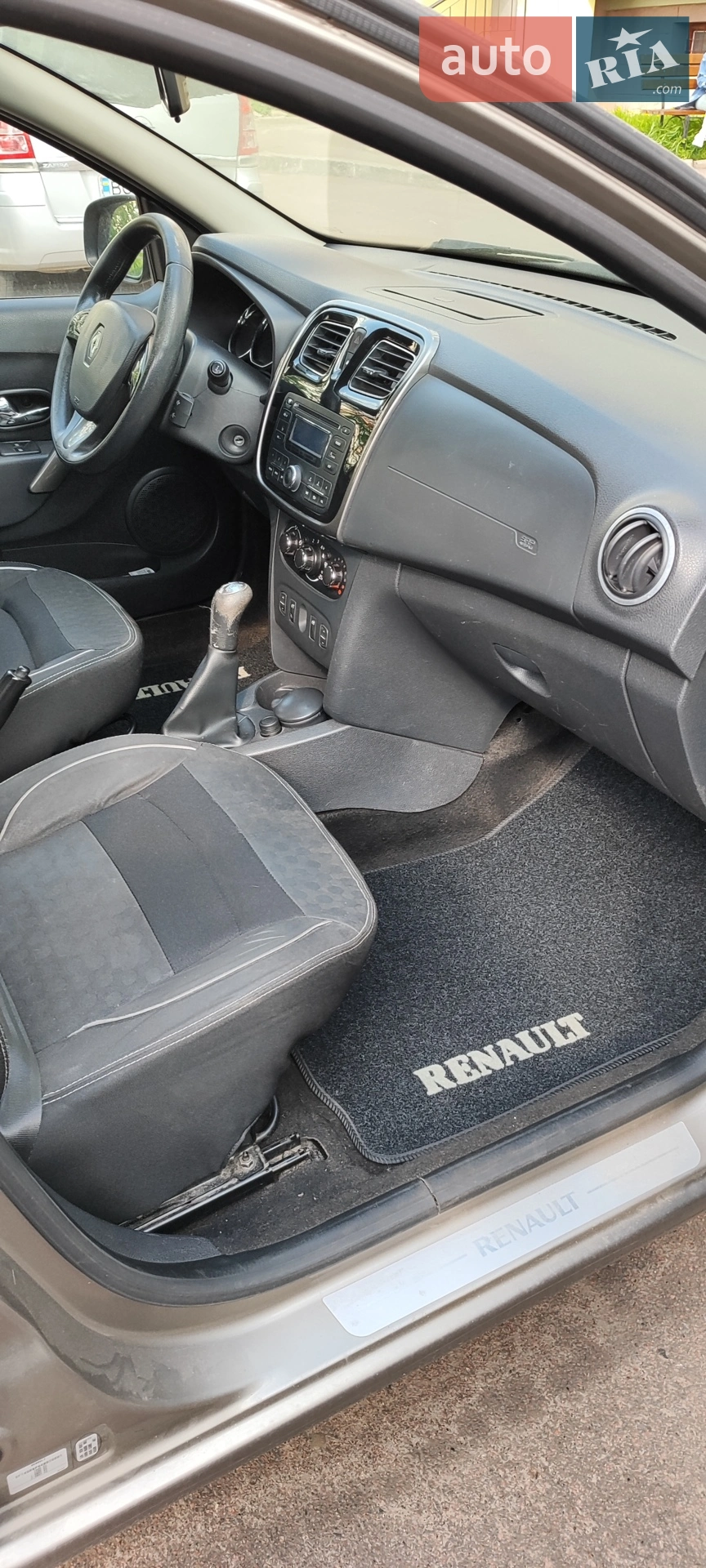 2013 Renault Logan - мініатюра 3