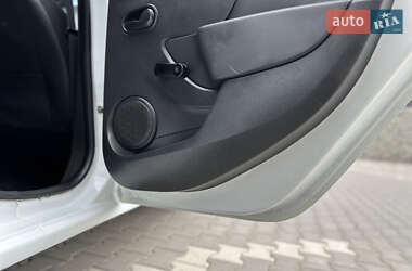 Седан Renault Logan 2019 в 