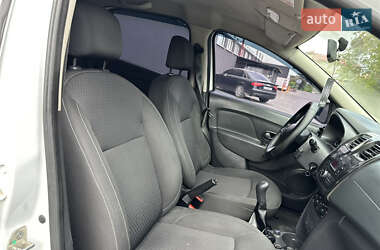 Седан Renault Logan 2019 в 