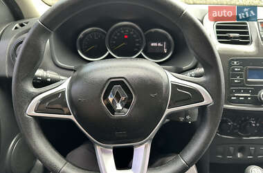 Седан Renault Logan 2019 в 