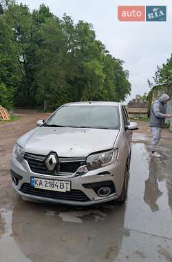 Седан Renault Logan 2018 в 