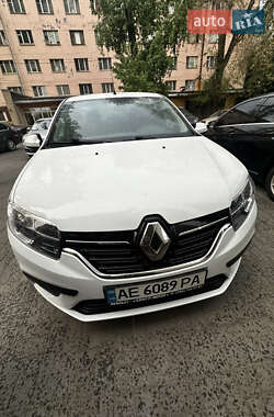 Седан Renault Logan 2021 в 