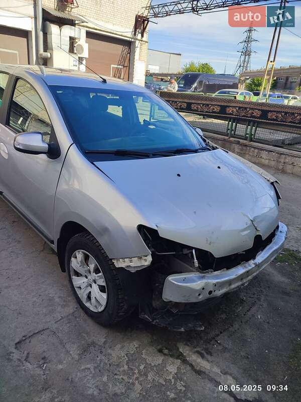 Renault Logan 2018