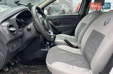 Седан Renault Logan 2018 в 