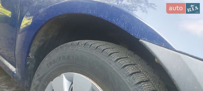 Седан Renault Logan 2009 в Чернигове