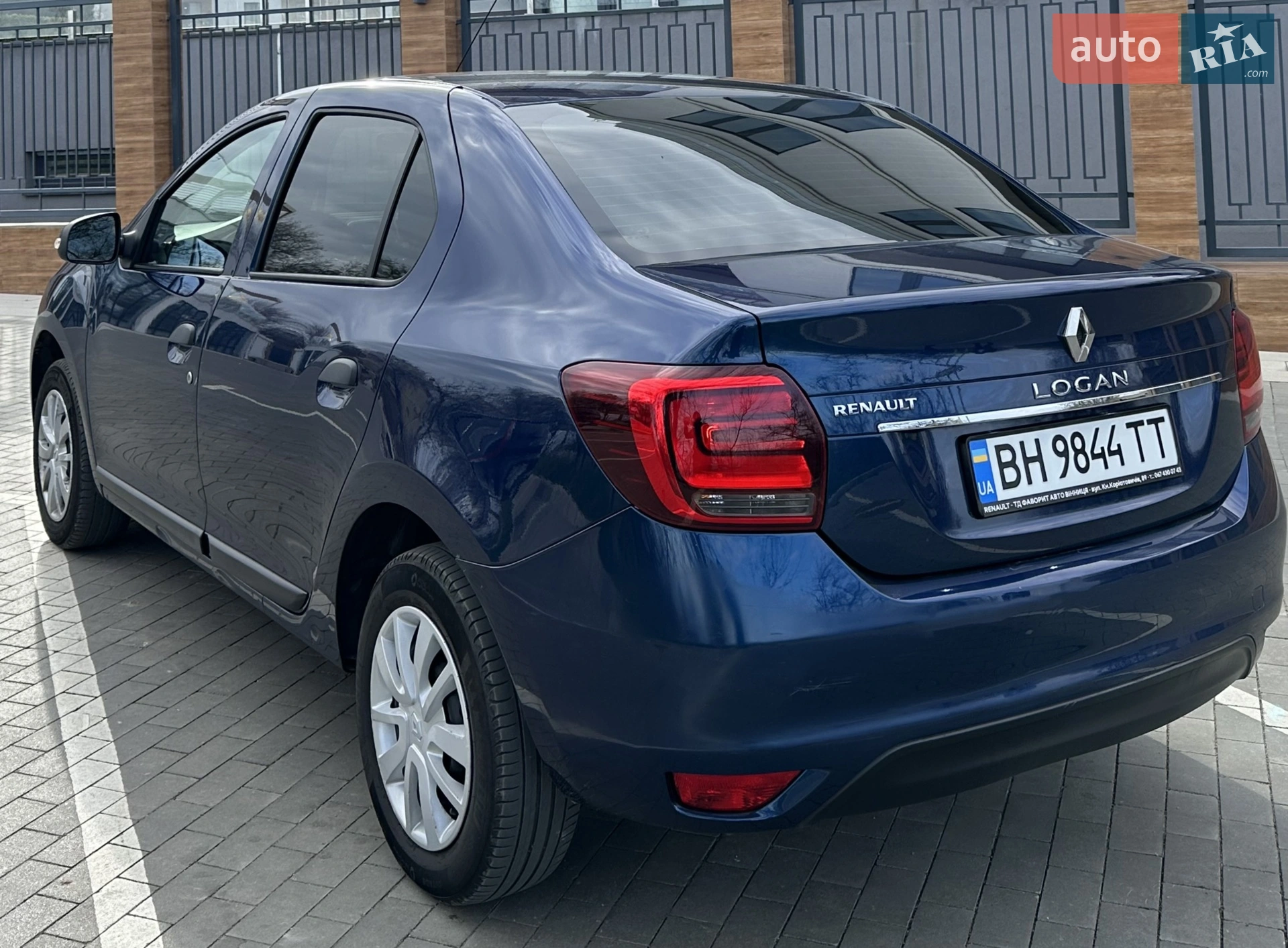 2017 Renault Logan - мініатюра 5