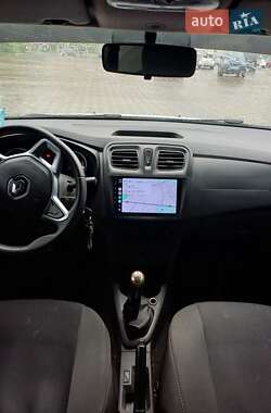 Седан Renault Logan 2017 в 