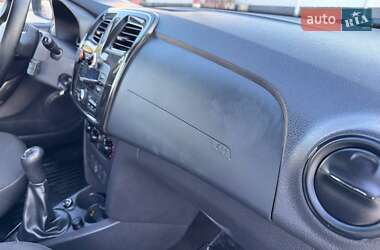 Седан Renault Logan 2019 в 
