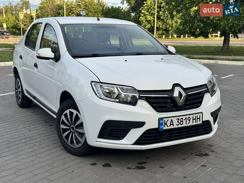 Седан Renault Logan 2019 в 