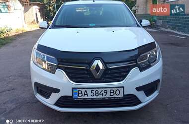 Седан Renault Logan 2016 в 