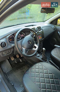 Седан Renault Logan 2021 в 