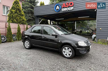 Седан Renault Logan 2011 в 