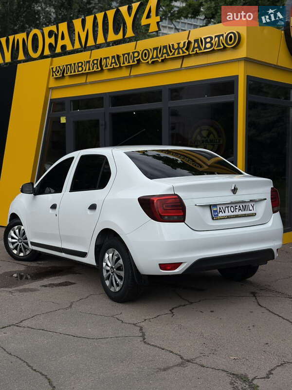 Седан Renault Logan 2018 в Киеве