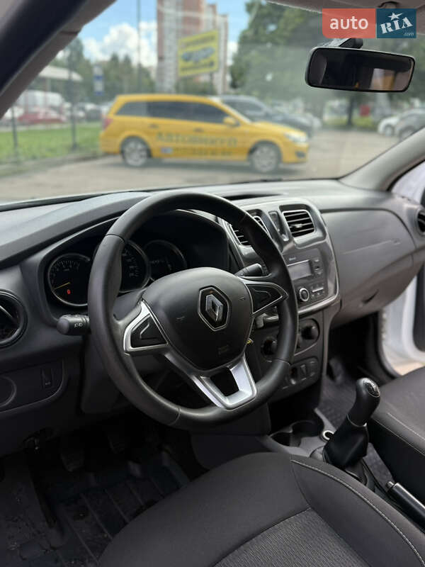 Седан Renault Logan 2018 в Киеве