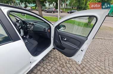 Седан Renault Logan 2020 в 