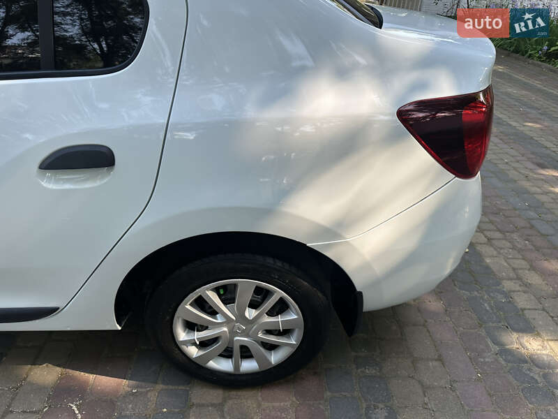 Седан Renault Logan 2019 в Черновцах