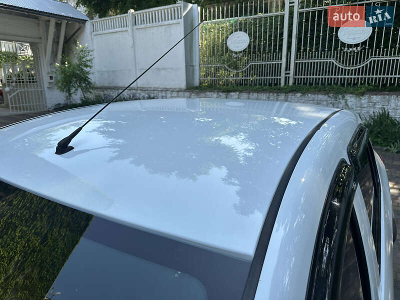 Седан Renault Logan 2019 в Черновцах