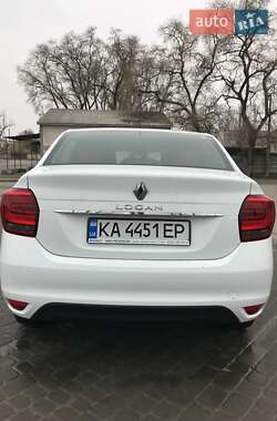 Седан Renault Logan 2021 в 
