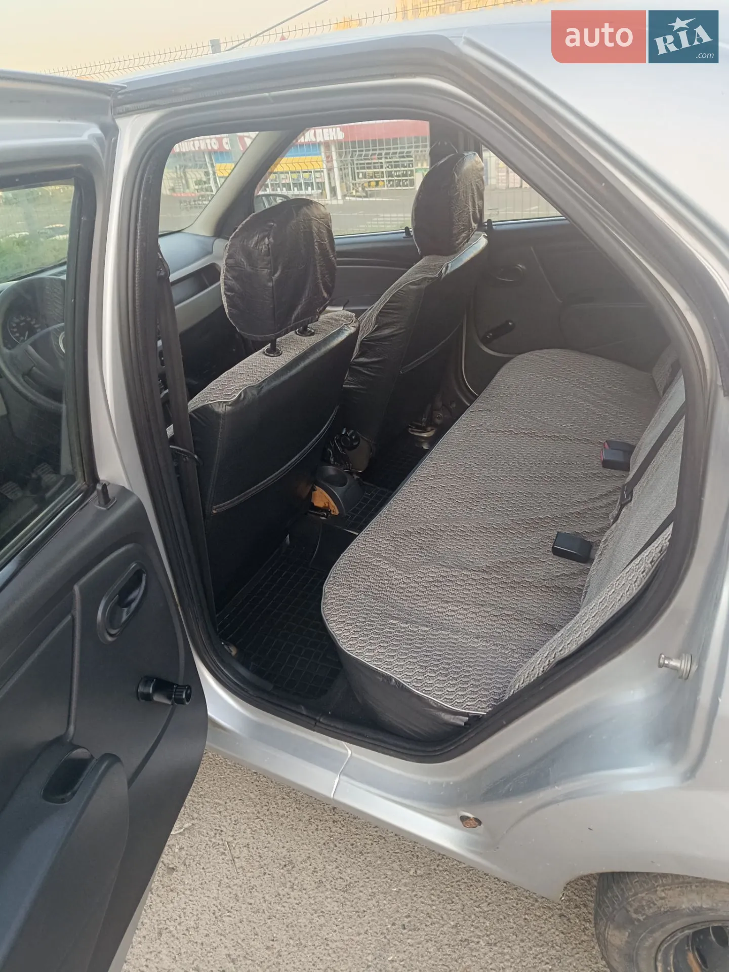 2010 Renault Logan - мініатюра 17