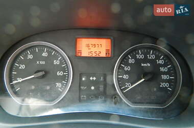 Седан Renault Logan 2011 в 