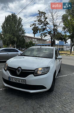 Седан Renault Logan 2015 в Днепре