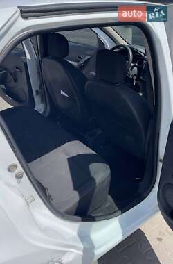 Седан Renault Logan 2017 в 