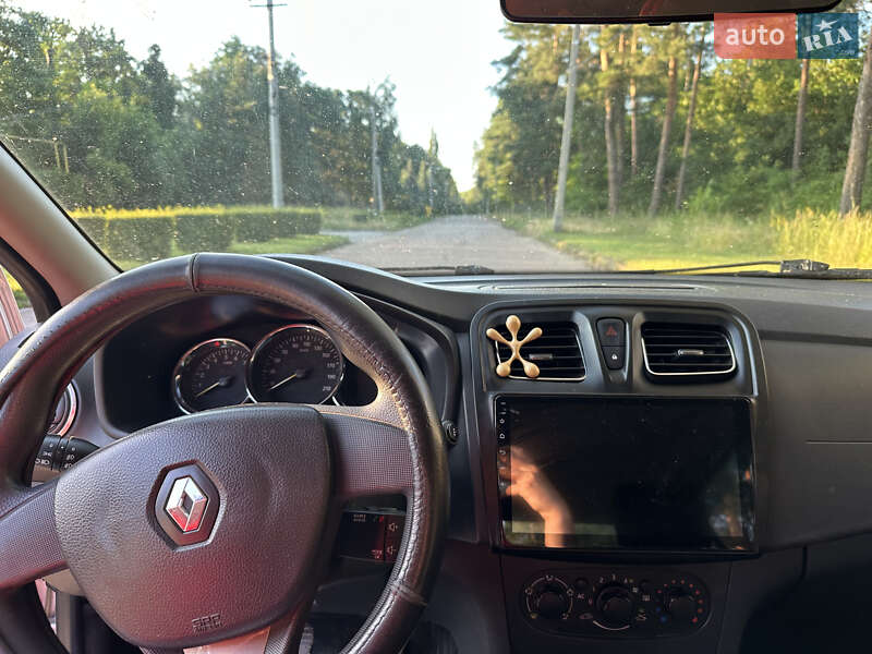 Седан Renault Logan 2013 в Кропивницком