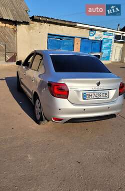 Седан Renault Logan 2016 в 