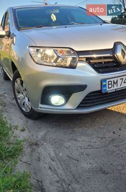 Седан Renault Logan 2016 в 