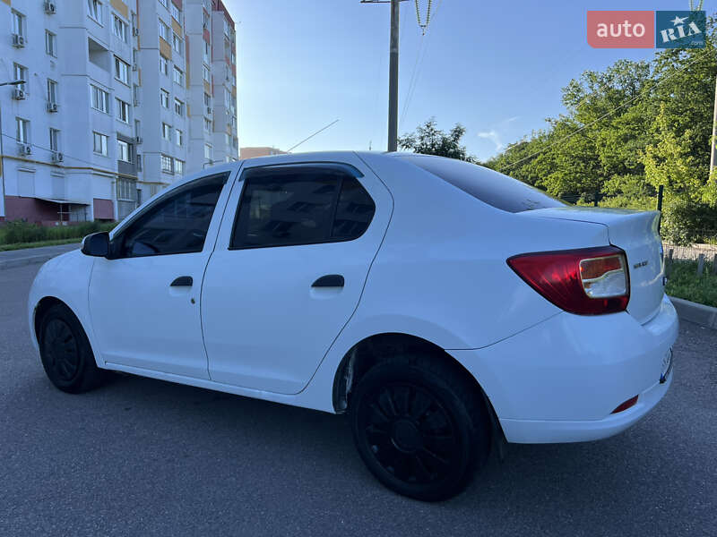 Седан Renault Logan 2013 в Харкові