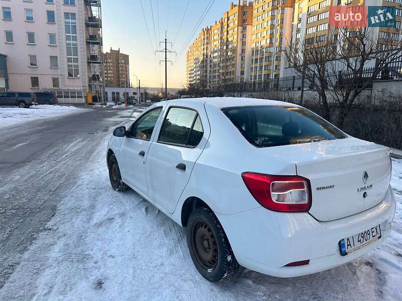 Седан Renault Logan 2016 в Киеве