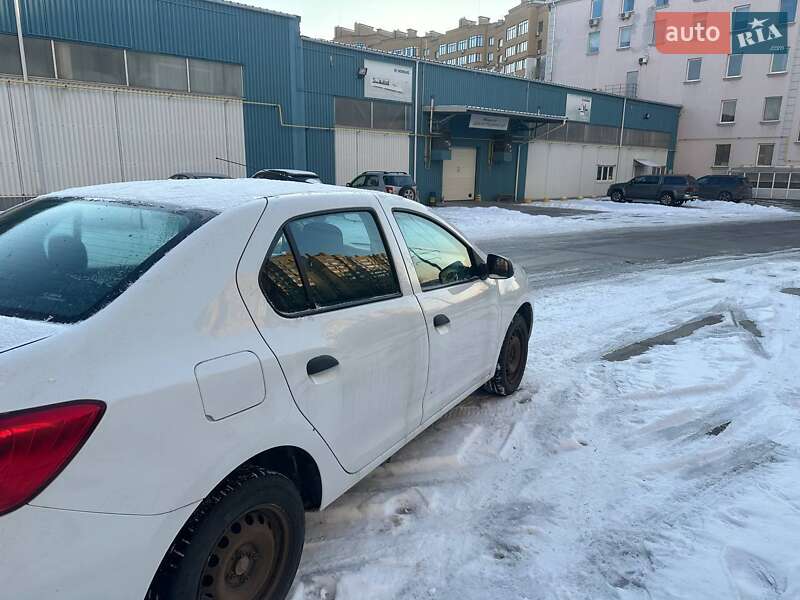 Седан Renault Logan 2016 в Киеве