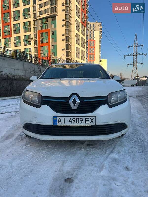 Седан Renault Logan 2016 в Киеве