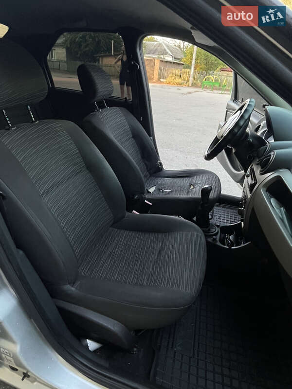 Седан Renault Logan 2010 в Полтаве