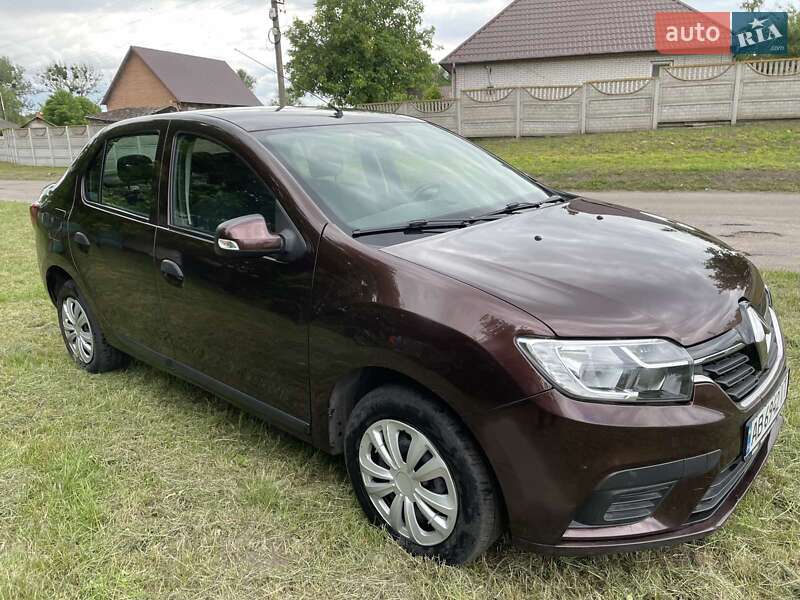 Renault Logan 2017