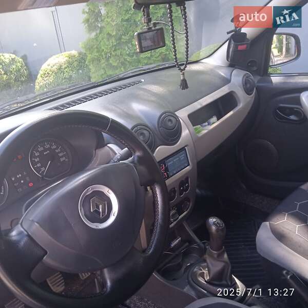 Седан Renault Logan 2010 в Виннице