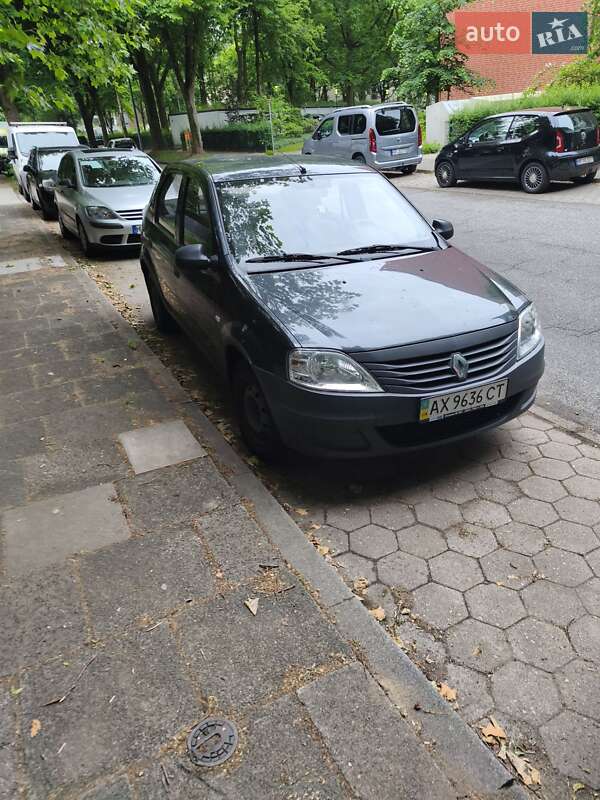 Renault Logan 2012