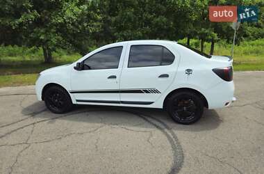 Седан Renault Logan 2019 в 