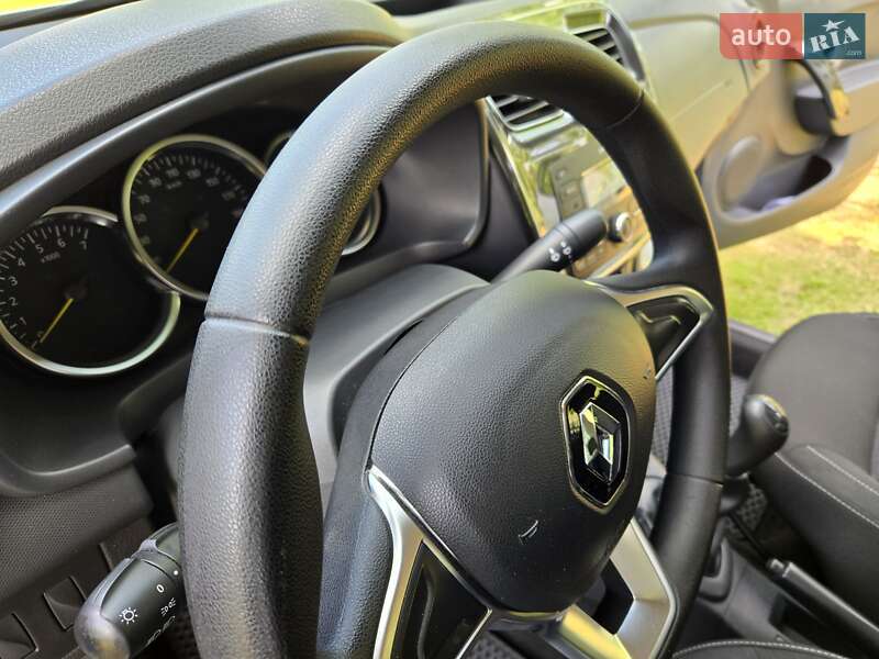 Седан Renault Logan 2019 в Миргороді