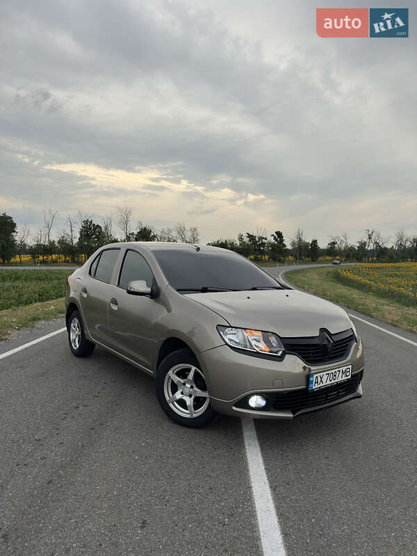 Renault Logan 2014