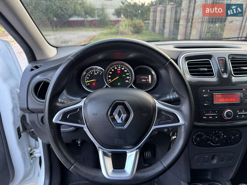 Седан Renault Logan 2017 в Умани